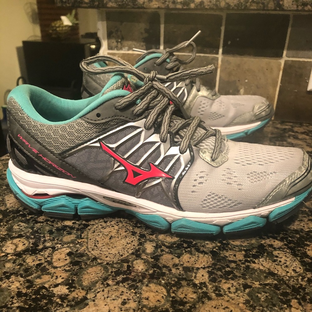 Muzino sneakers